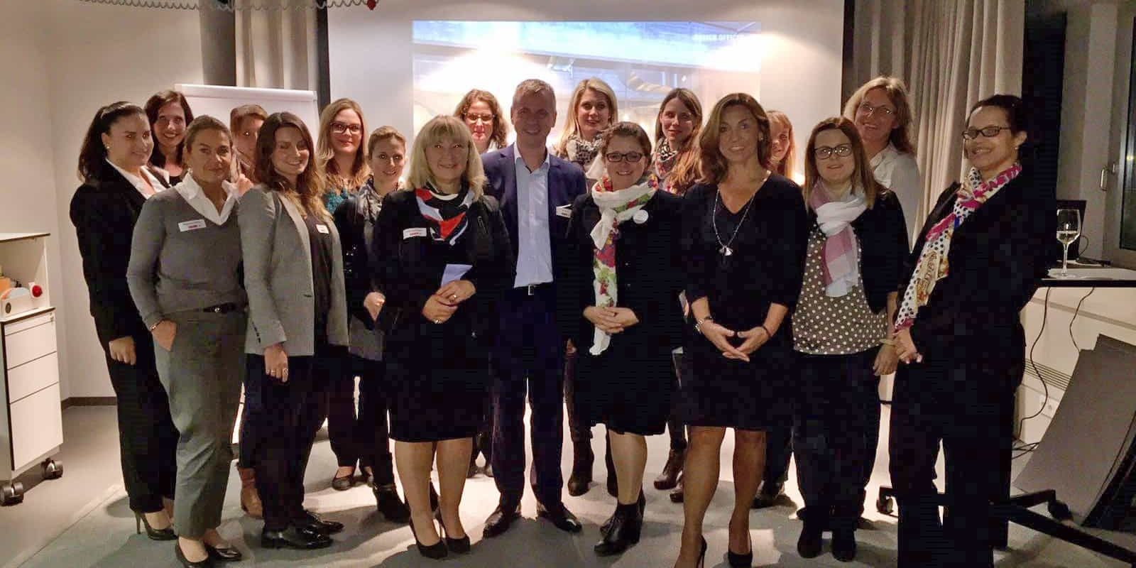 Gruppenbild Post Facebook Young Office Professionals 2